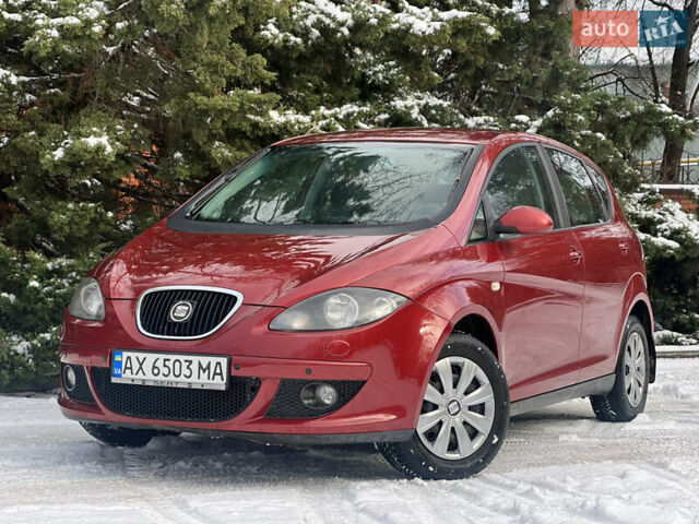 Красный Сеат Алтеа, объемом двигателя 1.6 л и пробегом 248 тыс. км за 4200 $, фото 1 на Automoto.ua