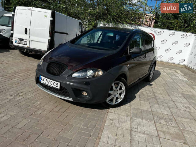 Червоний Сеат Altea, об'ємом двигуна 2 л та пробігом 220 тис. км за 6500 $, фото 1 на Automoto.ua