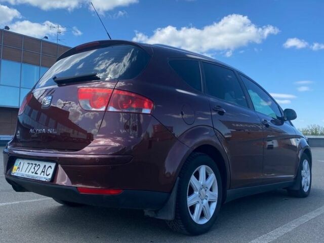 Червоний Сеат Altea, об'ємом двигуна 2 л та пробігом 192 тис. км за 6250 $, фото 1 на Automoto.ua