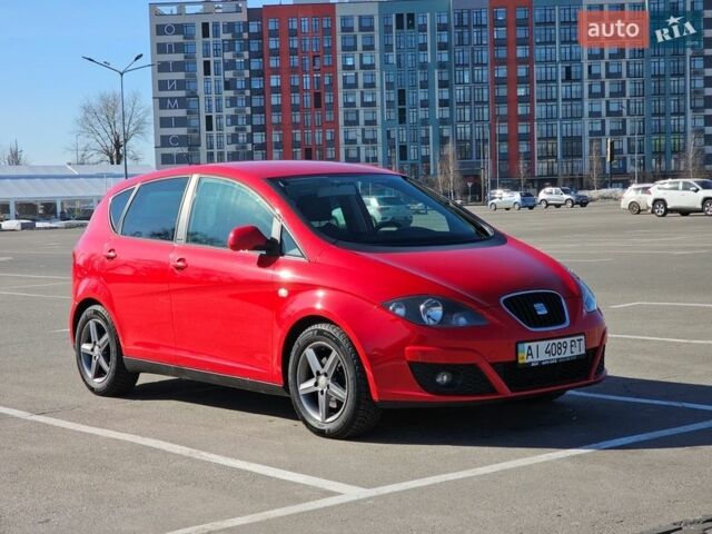 Красный Сеат Алтеа, объемом двигателя 1.6 л и пробегом 130 тыс. км за 9800 $, фото 1 на Automoto.ua