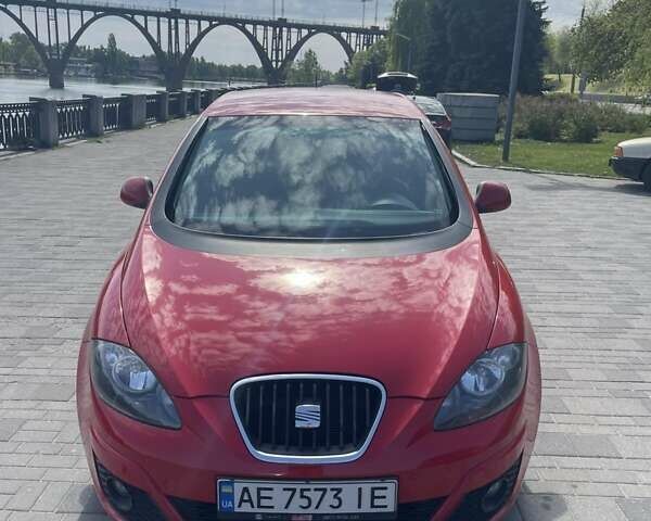 Красный Сеат Алтеа, объемом двигателя 1.6 л и пробегом 235 тыс. км за 8900 $, фото 1 на Automoto.ua