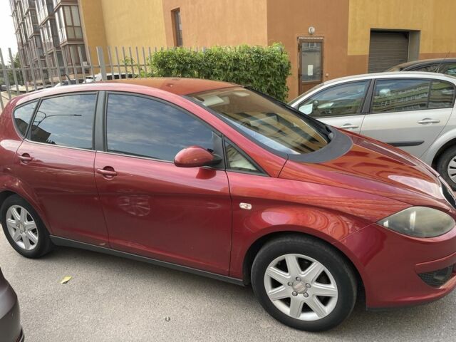 Червоний Сеат Altea, об'ємом двигуна 1.4 л та пробігом 222 тис. км за 5500 $, фото 1 на Automoto.ua