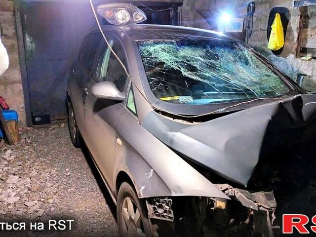 Сеат Altea, об'ємом двигуна 2 л та пробігом 0 тис. км за 2500 $, фото 1 на Automoto.ua