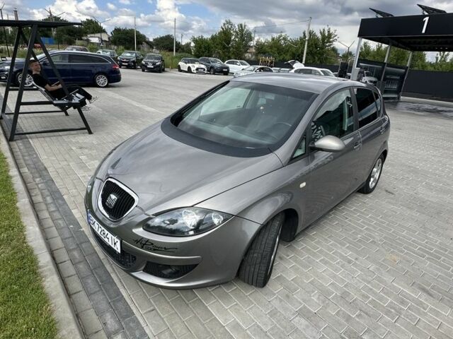 Сірий Сеат Altea, об'ємом двигуна 1.6 л та пробігом 207 тис. км за 4684 $, фото 1 на Automoto.ua