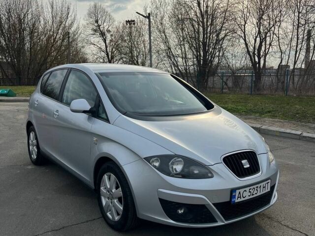 Сірий Сеат Altea, об'ємом двигуна 1.4 л та пробігом 250 тис. км за 5990 $, фото 1 на Automoto.ua