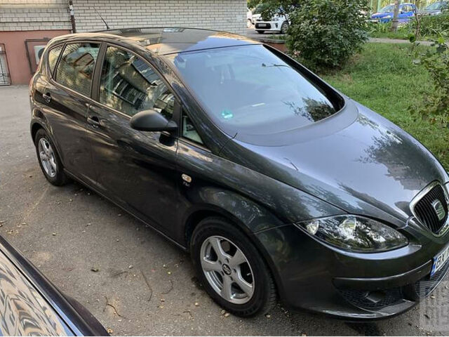 Сірий Сеат Altea, об'ємом двигуна 1.4 л та пробігом 207 тис. км за 6200 $, фото 1 на Automoto.ua