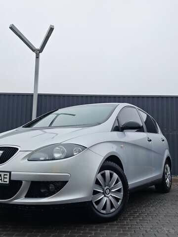 Сірий Сеат Altea, об'ємом двигуна 1.6 л та пробігом 190 тис. км за 5200 $, фото 1 на Automoto.ua