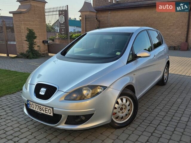 Серый Сеат Алтеа, объемом двигателя 2 л и пробегом 283 тыс. км за 3800 $, фото 1 на Automoto.ua