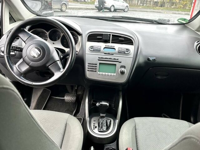Сірий Сеат Altea, об'ємом двигуна 1.9 л та пробігом 334 тис. км за 5500 $, фото 1 на Automoto.ua