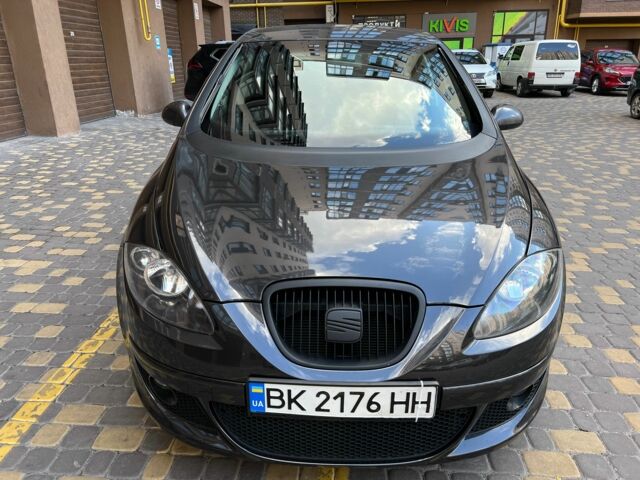 Сірий Сеат Altea, об'ємом двигуна 2 л та пробігом 312 тис. км за 4099 $, фото 1 на Automoto.ua