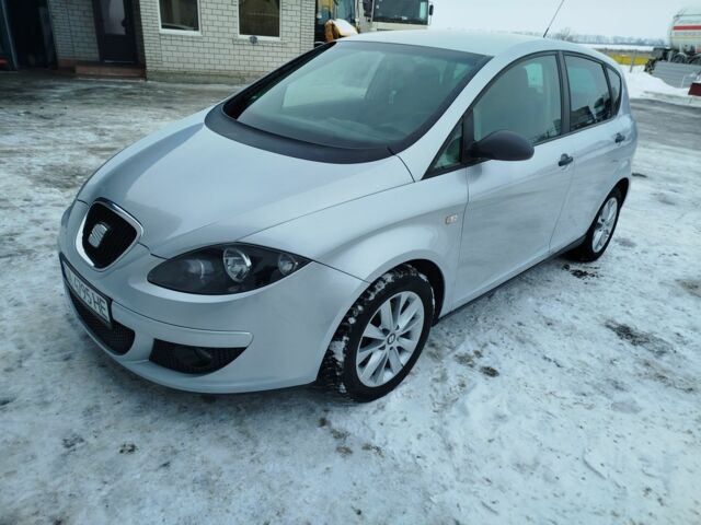 Серый Сеат Алтеа, объемом двигателя 1.6 л и пробегом 227 тыс. км за 5000 $, фото 1 на Automoto.ua