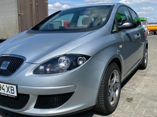 Сірий Сеат Altea, об'ємом двигуна 1.6 л та пробігом 195 тис. км за 5100 $, фото 1 на Automoto.ua