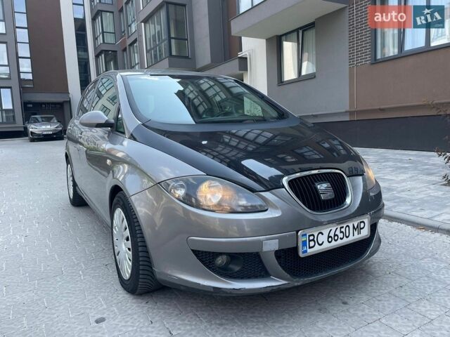 Сірий Сеат Altea, об'ємом двигуна 1.9 л та пробігом 360 тис. км за 2400 $, фото 1 на Automoto.ua