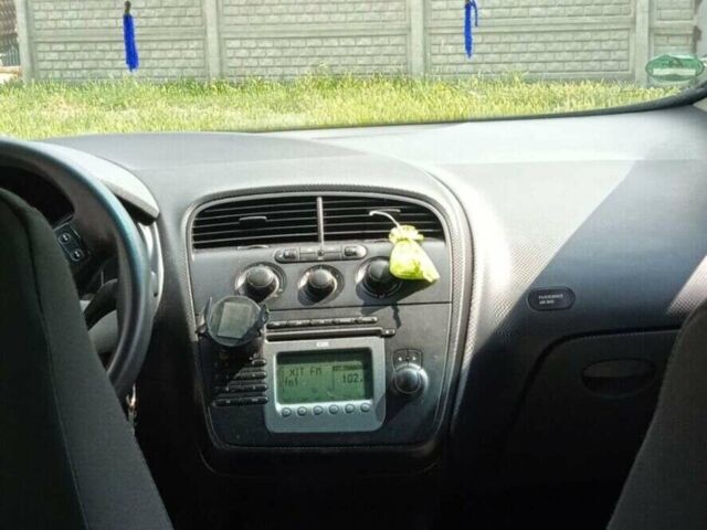 Сірий Сеат Altea, об'ємом двигуна 1.6 л та пробігом 172 тис. км за 5700 $, фото 1 на Automoto.ua