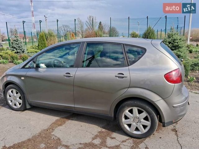 Серый Сеат Алтеа, объемом двигателя 1.6 л и пробегом 232 тыс. км за 5100 $, фото 1 на Automoto.ua