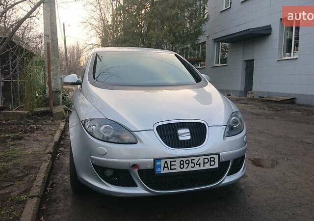 Серый Сеат Алтеа, объемом двигателя 1.6 л и пробегом 237 тыс. км за 5500 $, фото 1 на Automoto.ua