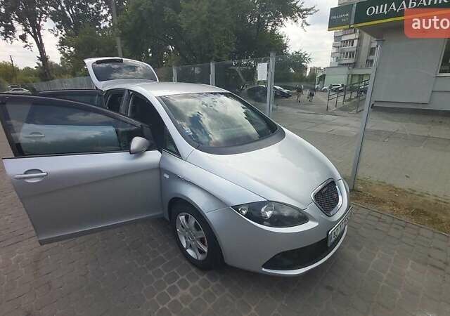 Серый Сеат Алтеа, объемом двигателя 2 л и пробегом 200 тыс. км за 6100 $, фото 1 на Automoto.ua