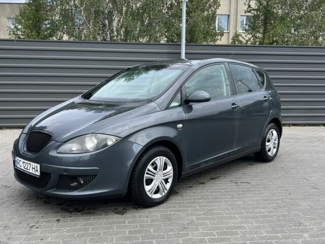 Серый Сеат Алтеа, объемом двигателя 2 л и пробегом 292 тыс. км за 4640 $, фото 1 на Automoto.ua