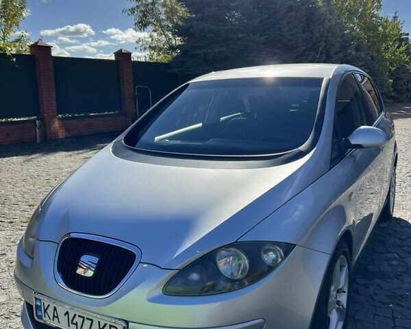 Серый Сеат Алтеа, объемом двигателя 2 л и пробегом 321 тыс. км за 6000 $, фото 1 на Automoto.ua