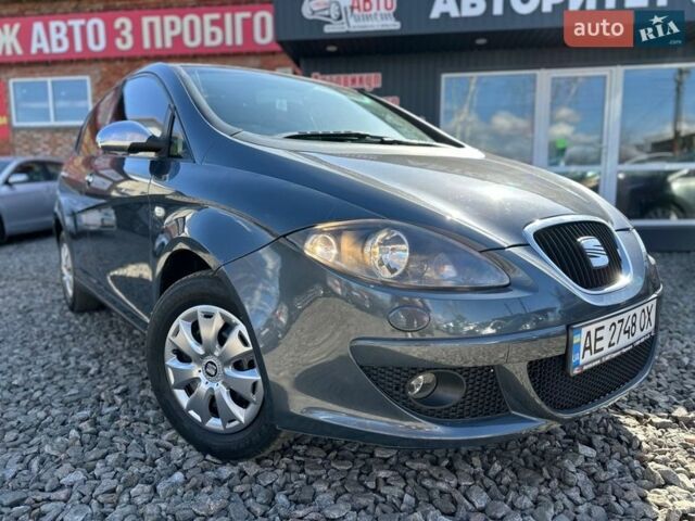 Сірий Сеат Altea, об'ємом двигуна 1.6 л та пробігом 281 тис. км за 4700 $, фото 1 на Automoto.ua