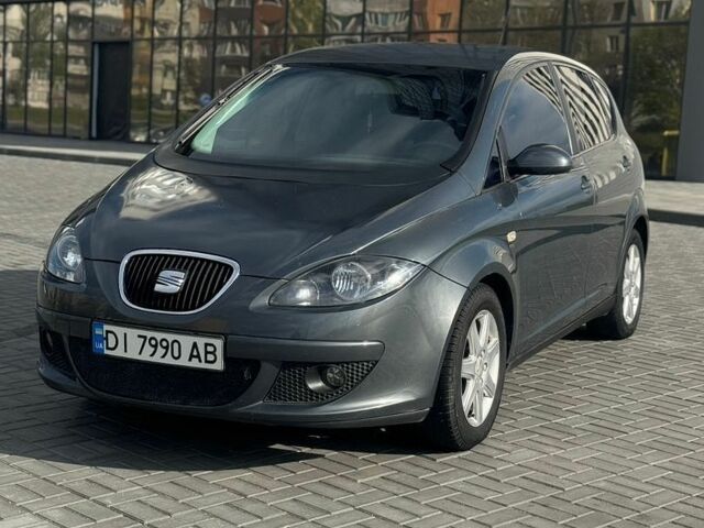 Сірий Сеат Altea, об'ємом двигуна 1.98 л та пробігом 186 тис. км за 3999 $, фото 1 на Automoto.ua