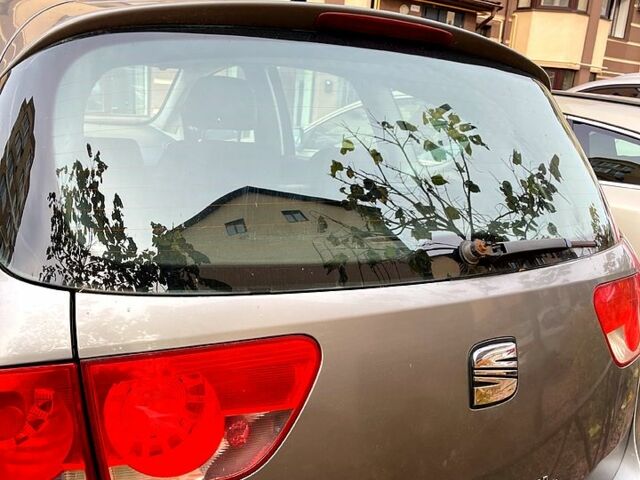 Серый Сеат Алтеа, объемом двигателя 1.6 л и пробегом 380 тыс. км за 4300 $, фото 1 на Automoto.ua