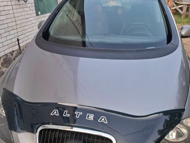 Сірий Сеат Altea, об'ємом двигуна 1.6 л та пробігом 239 тис. км за 5200 $, фото 1 на Automoto.ua