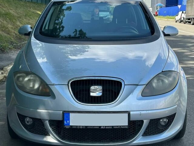 Сірий Сеат Altea, об'ємом двигуна 0 л та пробігом 233 тис. км за 2507 $, фото 1 на Automoto.ua
