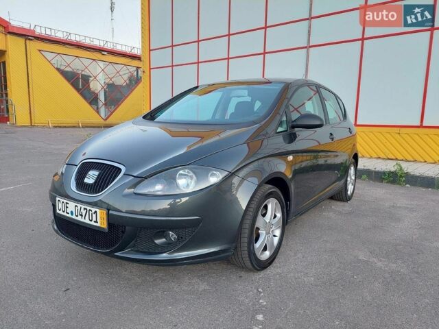 Сірий Сеат Altea, об'ємом двигуна 0 л та пробігом 223 тис. км за 6500 $, фото 1 на Automoto.ua