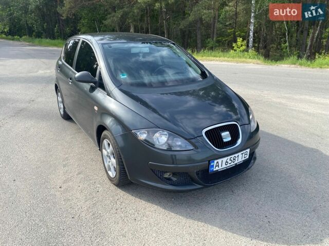 Сірий Сеат Altea, об'ємом двигуна 1.39 л та пробігом 257 тис. км за 4999 $, фото 1 на Automoto.ua