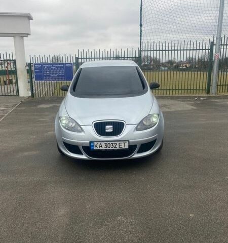 Серый Сеат Алтеа, объемом двигателя 1.6 л и пробегом 195 тыс. км за 4800 $, фото 1 на Automoto.ua