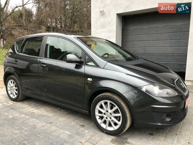 Сірий Сеат Altea, об'ємом двигуна 1.4 л та пробігом 179 тис. км за 6700 $, фото 1 на Automoto.ua