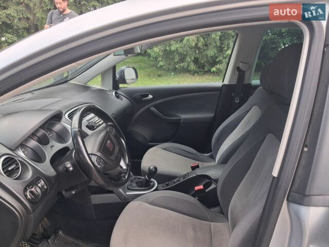 Сірий Сеат Altea, об'ємом двигуна 1.39 л та пробігом 201 тис. км за 5900 $, фото 1 на Automoto.ua