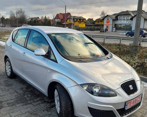 Сірий Сеат Altea, об'ємом двигуна 0 л та пробігом 190 тис. км за 5200 $, фото 1 на Automoto.ua
