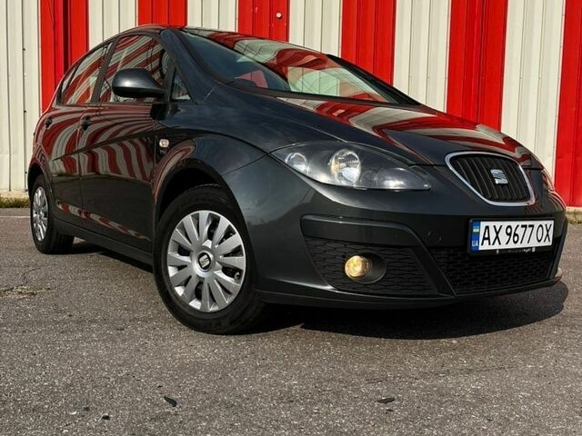 Сірий Сеат Altea, об'ємом двигуна 1.2 л та пробігом 168 тис. км за 7000 $, фото 1 на Automoto.ua