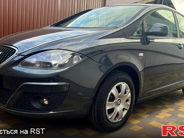 Сірий Сеат Altea, об'ємом двигуна 1.2 л та пробігом 159 тис. км за 6750 $, фото 1 на Automoto.ua