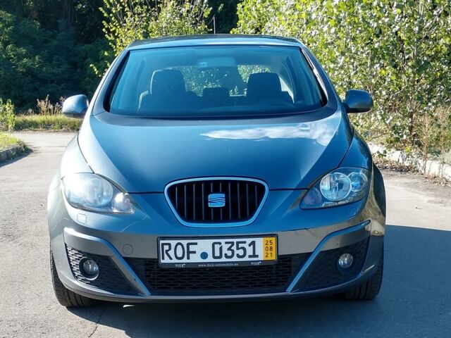 Сірий Сеат Altea, об'ємом двигуна 1.6 л та пробігом 186 тис. км за 9750 $, фото 1 на Automoto.ua