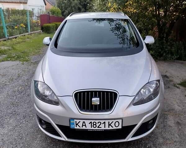 Серый Сеат Алтеа, объемом двигателя 0 л и пробегом 190 тыс. км за 8999 $, фото 1 на Automoto.ua