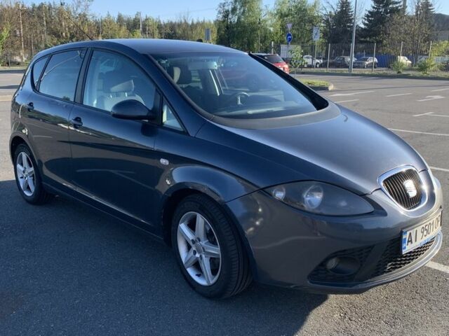 Серый Сеат Алтеа, объемом двигателя 1.9 л и пробегом 380 тыс. км за 5500 $, фото 1 на Automoto.ua