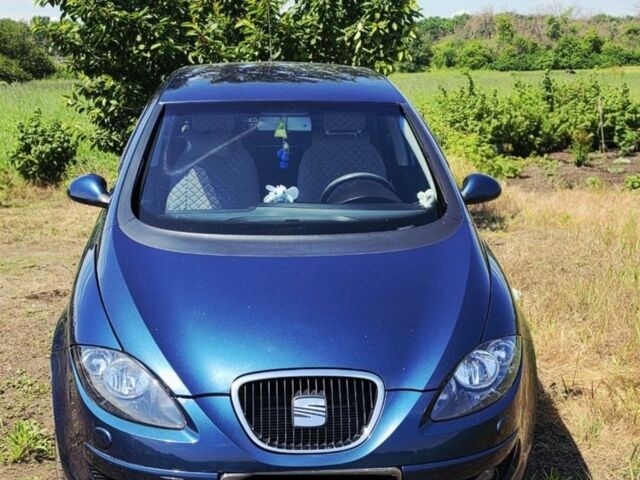Синий Сеат Алтеа, объемом двигателя 2 л и пробегом 2 тыс. км за 5900 $, фото 1 на Automoto.ua