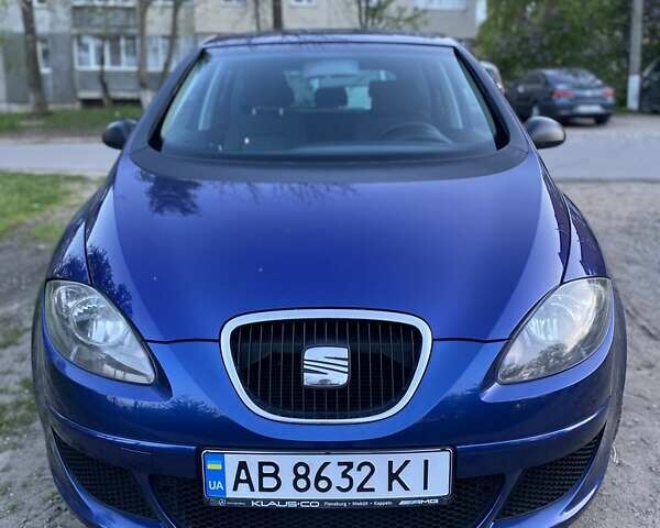 Синий Сеат Алтеа, объемом двигателя 1.6 л и пробегом 145 тыс. км за 5600 $, фото 1 на Automoto.ua