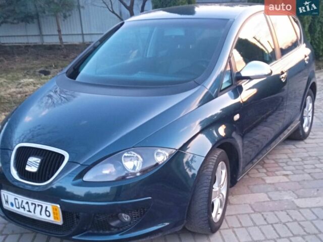 Синий Сеат Алтеа, объемом двигателя 1.6 л и пробегом 220 тыс. км за 6000 $, фото 1 на Automoto.ua