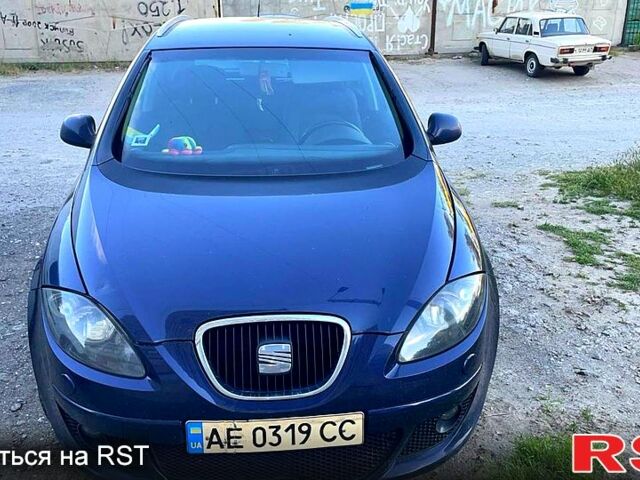 Синий Сеат Алтеа, объемом двигателя 1.6 л и пробегом 264 тыс. км за 3300 $, фото 1 на Automoto.ua