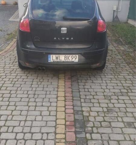 Синій Сеат Altea, об'ємом двигуна 2 л та пробігом 370 тис. км за 3700 $, фото 1 на Automoto.ua