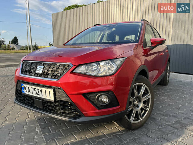 Красный Сеат Arona, объемом двигателя 1 л и пробегом 60 тыс. км за 16500 $, фото 1 на Automoto.ua