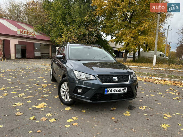 Серый Сеат Arona, объемом двигателя 1 л и пробегом 37 тыс. км за 14999 $, фото 1 на Automoto.ua