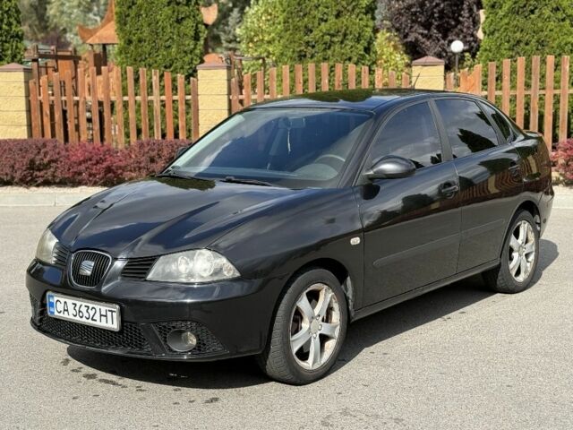 Черный Сеат Кордоба, объемом двигателя 0 л и пробегом 248 тыс. км за 3850 $, фото 1 на Automoto.ua