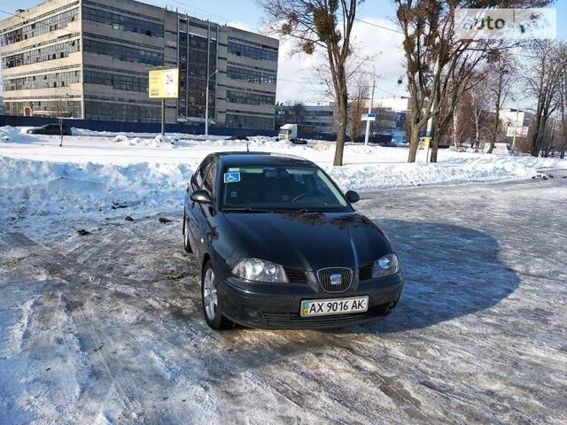 Черный Сеат Кордоба, объемом двигателя 0 л и пробегом 117 тыс. км за 6399 $, фото 1 на Automoto.ua