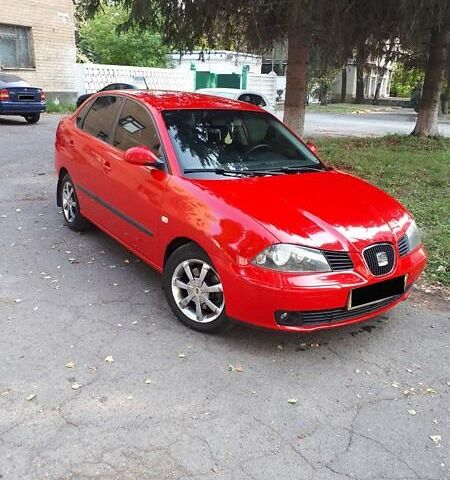 Червоний Сеат Cordoba, об'ємом двигуна 2 л та пробігом 194 тис. км за 5200 $, фото 1 на Automoto.ua