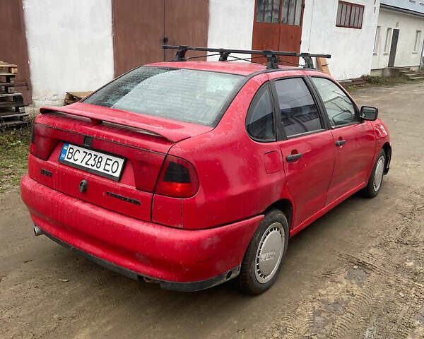 Сеат Cordoba, об'ємом двигуна 1.6 л та пробігом 300 тис. км за 1200 $, фото 1 на Automoto.ua